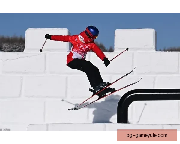 谷爱凌领跑坡面障碍决赛首轮战